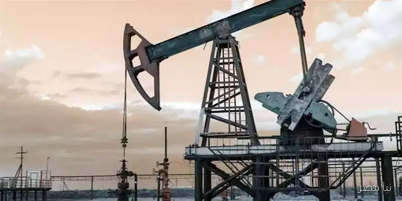 تراجع أسعار النفط عالمياً مع توقعات بانخفاض الطلب وزيادة المعروض