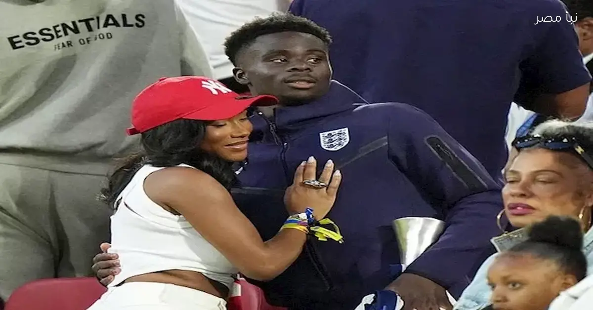 نار الفريق يفوق.. ساكا يطلب يد تولامي بنسون بخاتم ضخم